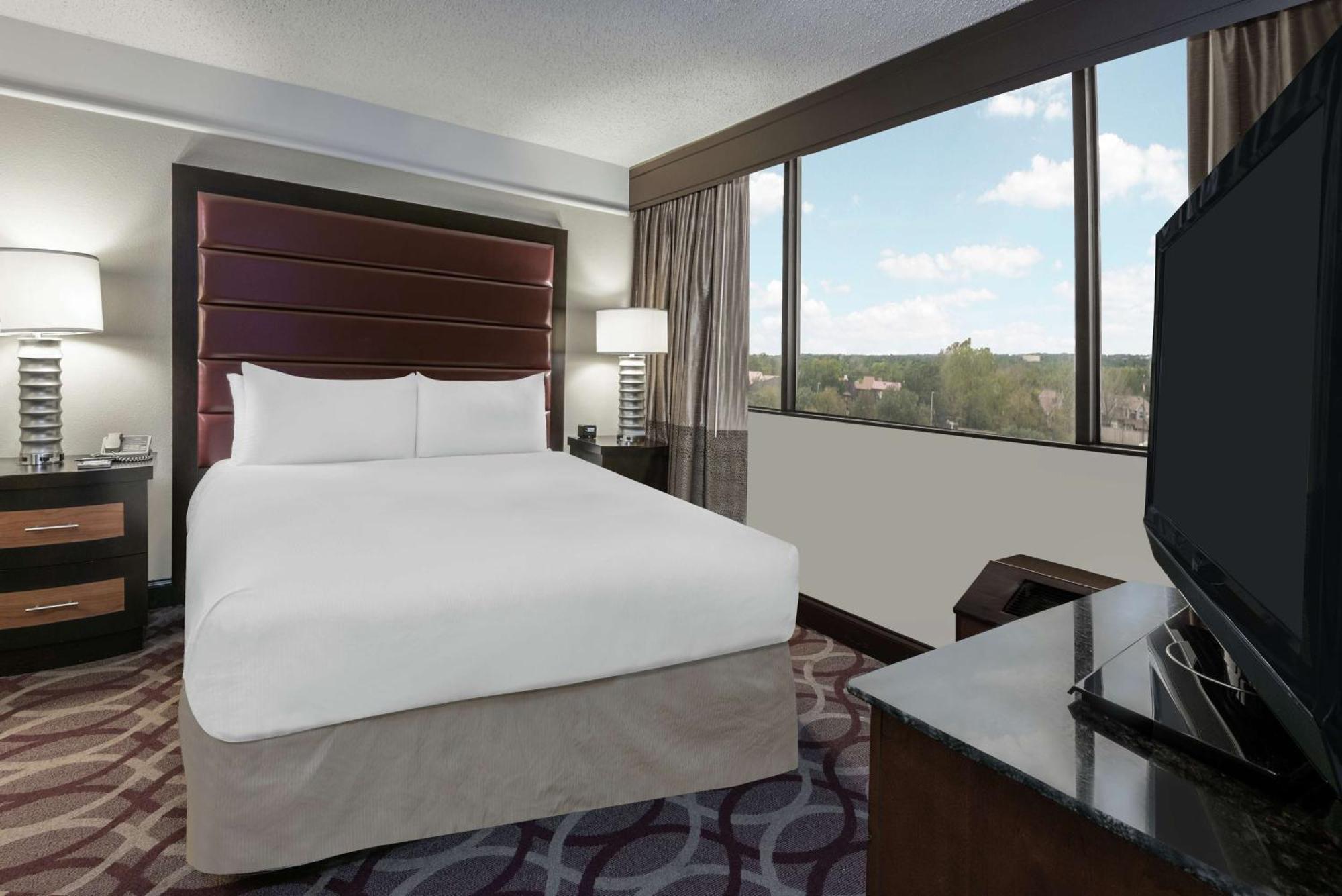 Hilton College Station & Conference Center Hotel Exterior photo